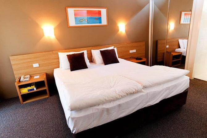 Aparthotel Nautilus Beachfront & Korora