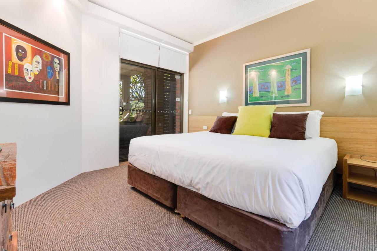 Nautilus Beachfront & 3*